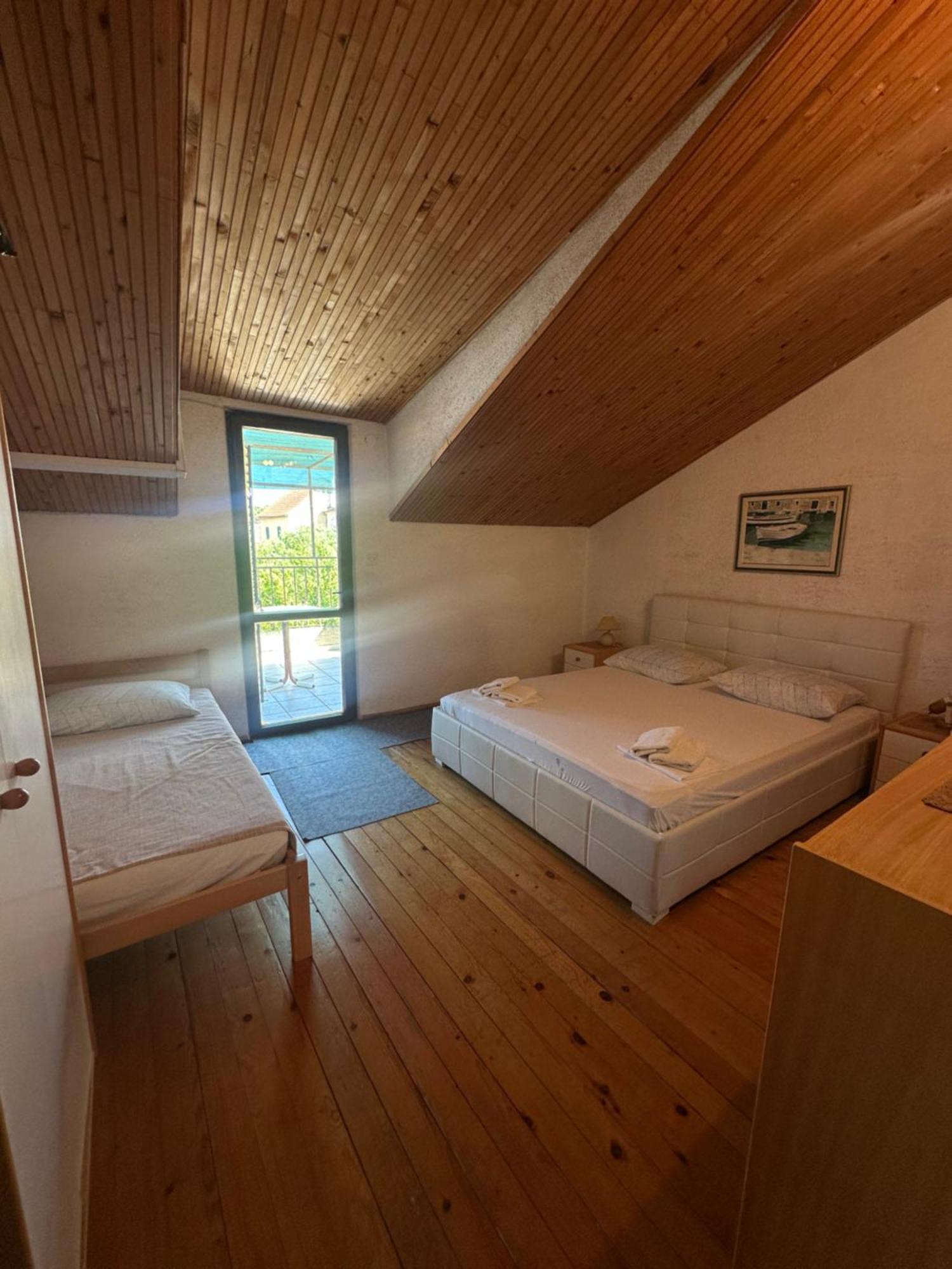 Renato Apartmán *
